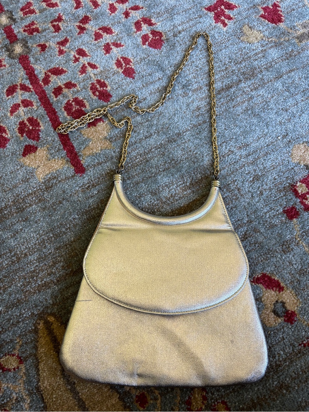 Vintage gold evening formal purse with gold chain strap